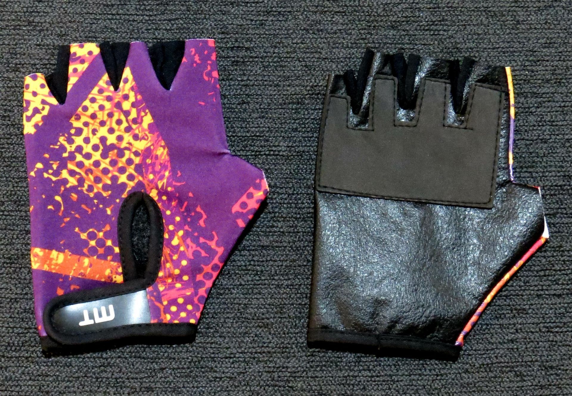 GUANTES