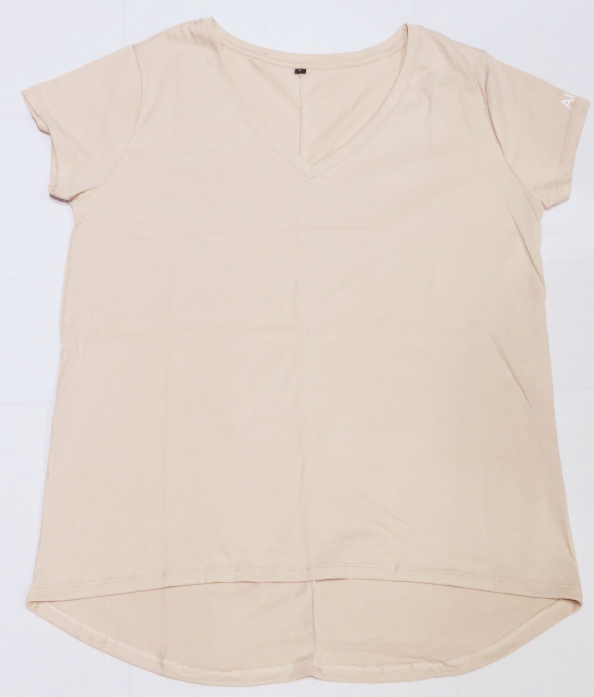 REMERA ESCOTE EN V