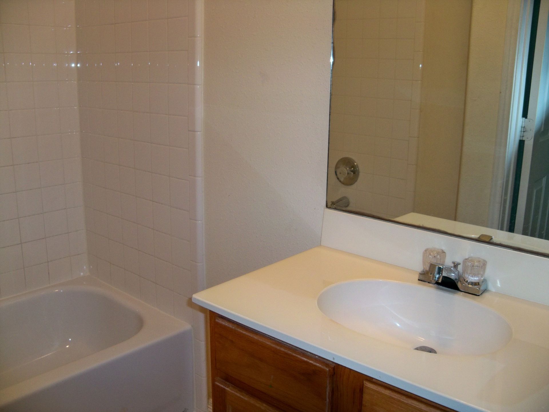 1. Bookertee St 1205&1207