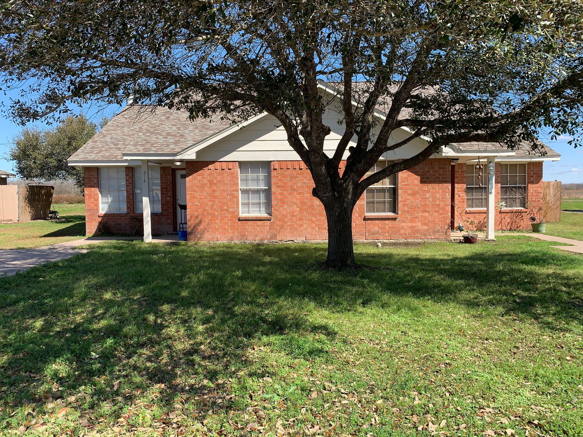 6. Hunters Ln 200&202 Through 225&227