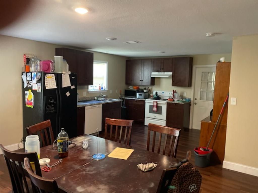 17. Mockingbird St 3541