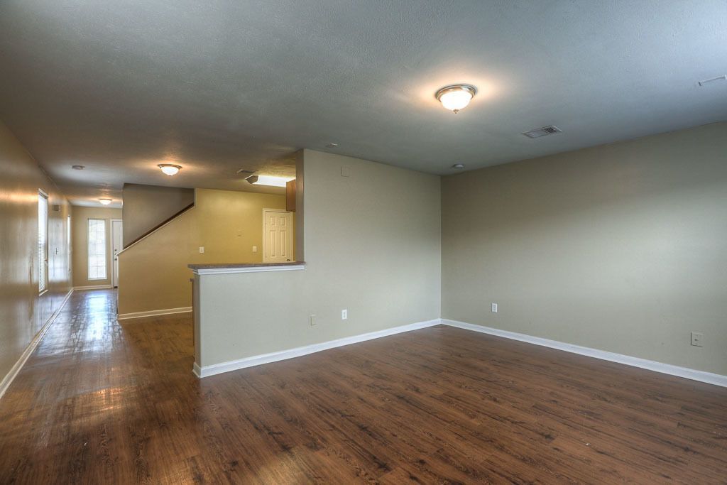 31. Pine Landing Dr 10602 Through 10626