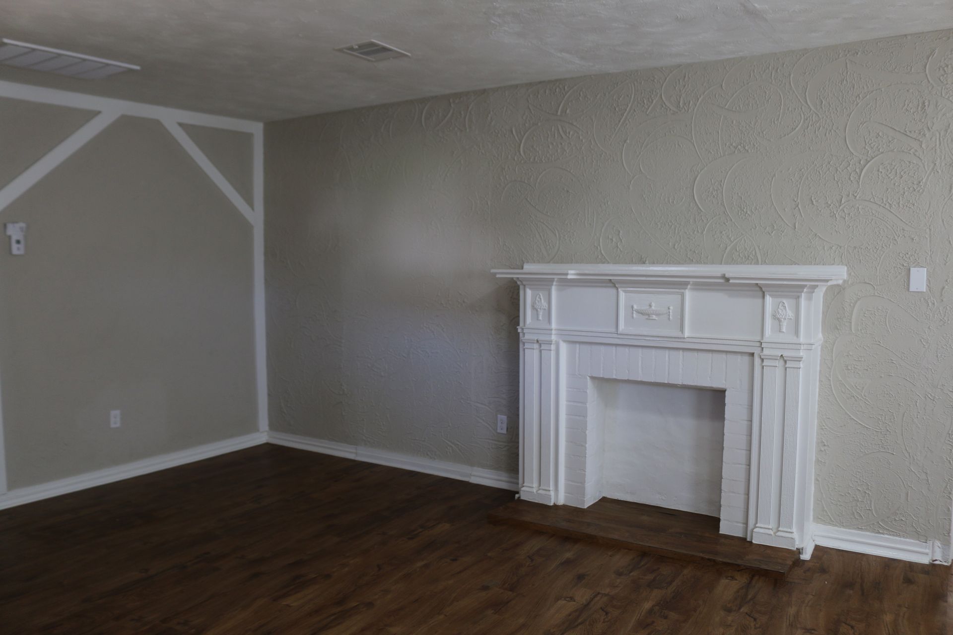 2. N Gaillard St 916