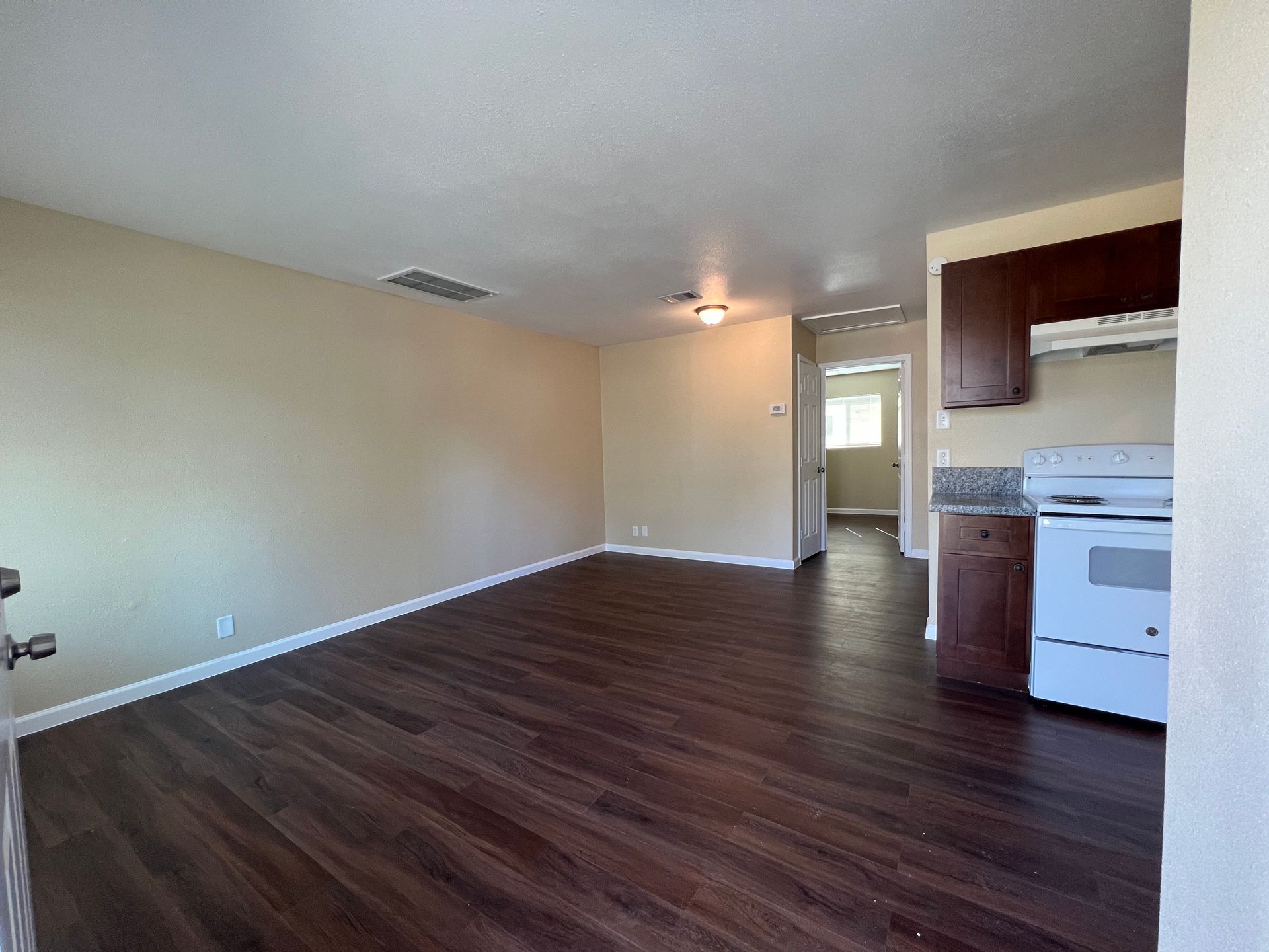 4. E Caston St 740&742