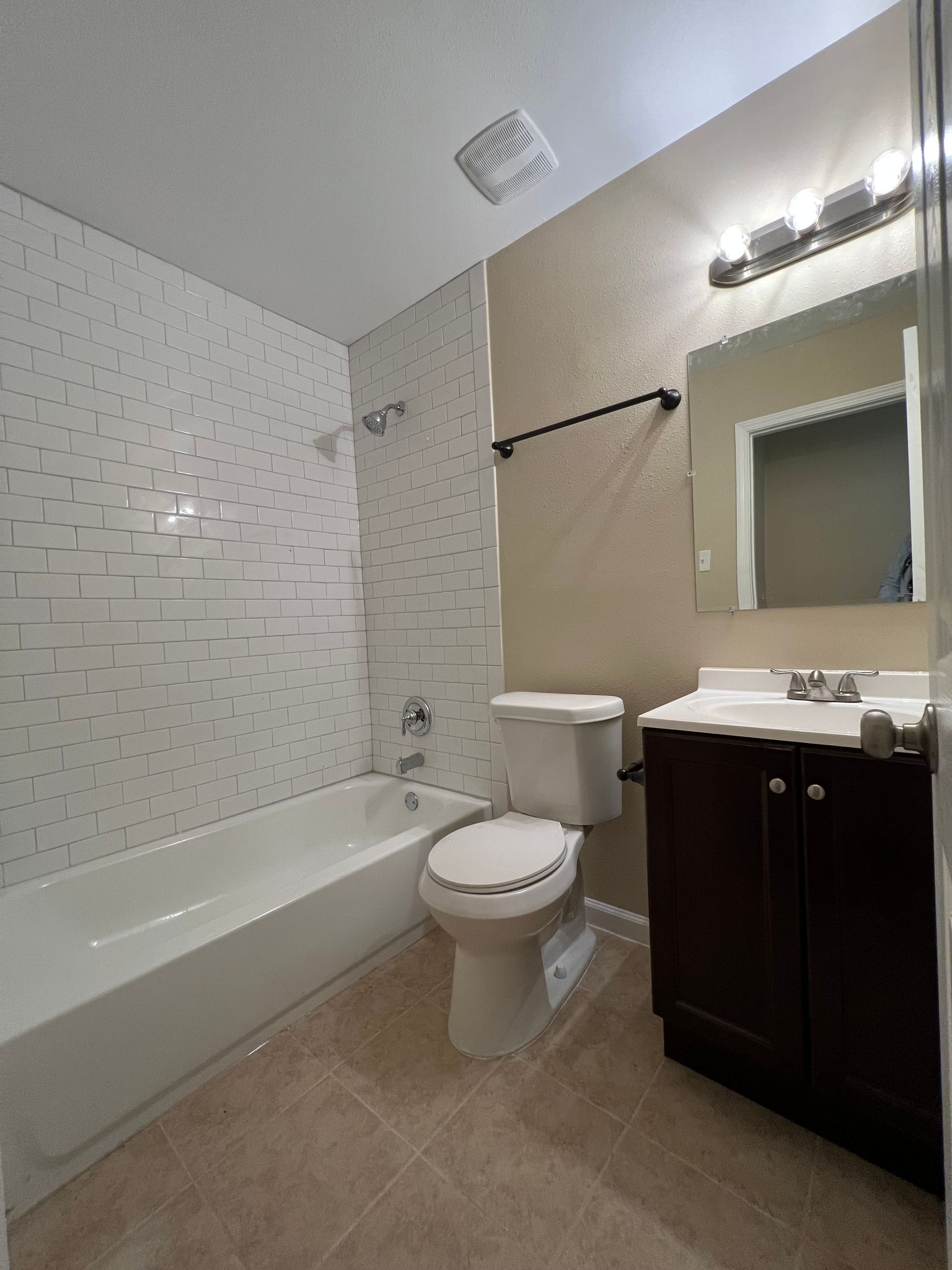 4. E Caston St 740&742