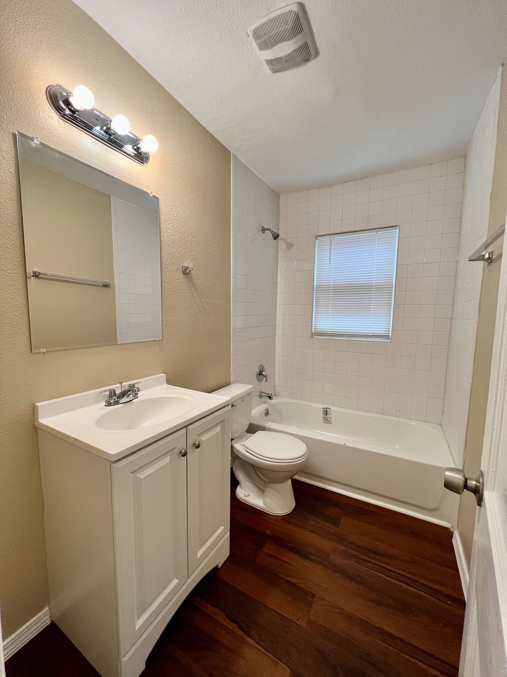 4. Magnolia Ave 4730