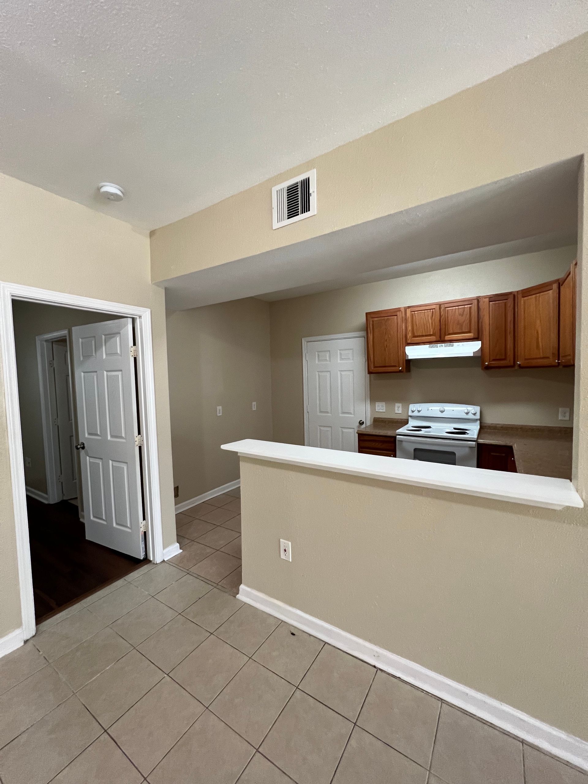 27. Clover St 4727 Through 4735