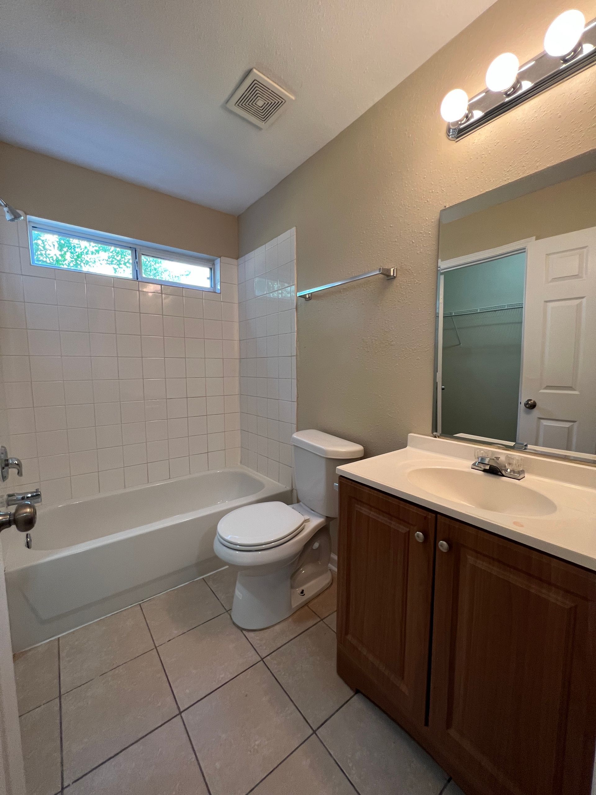 27. Clover St 4727 Through 4735