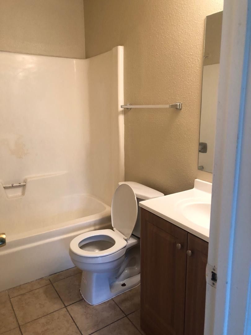 29. Log Hollow dr 6915&6917