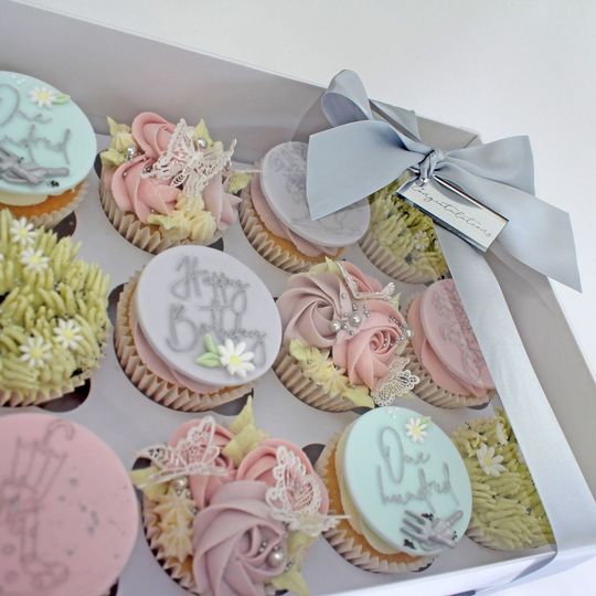 Bespoke cupcakes in Bramhall, Stockport, Cheshire and South Manchester.