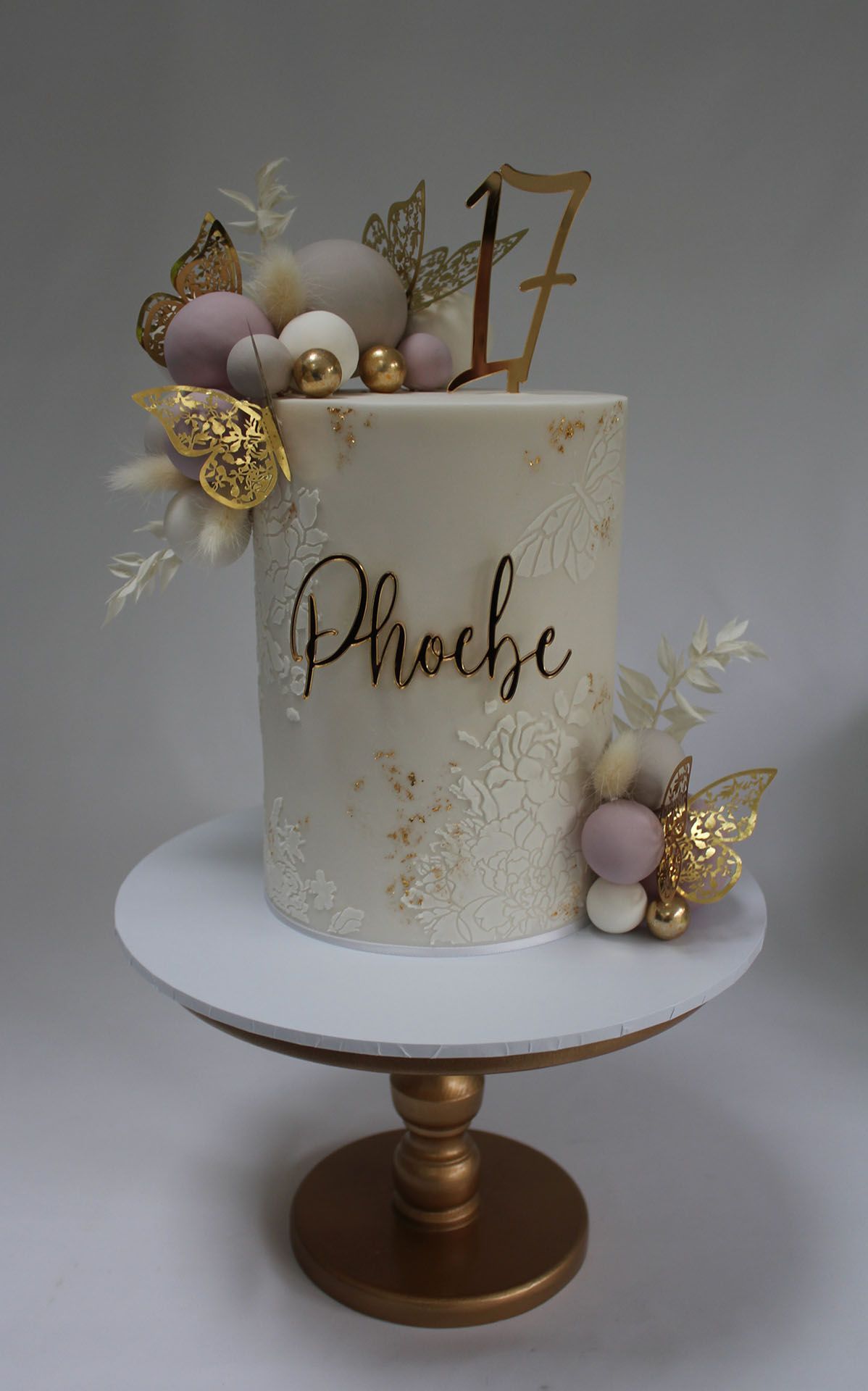 Birthday cake Cheshire 