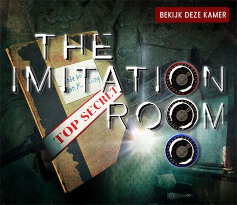 Op een tafel ligt een boek met de titel 'De imitation room'
