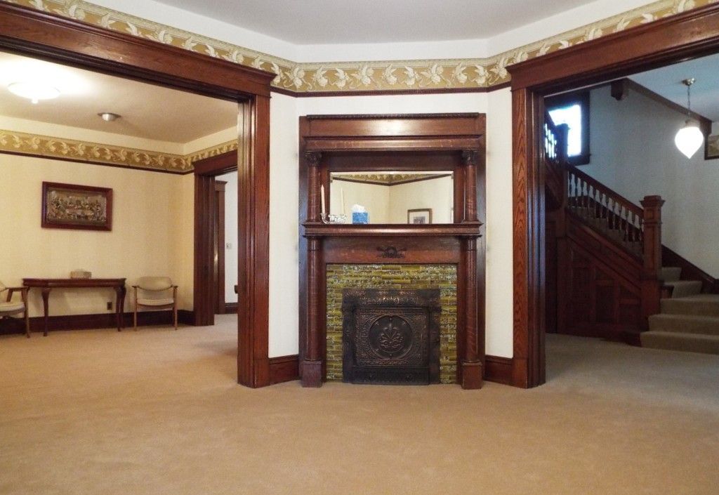 Day & Genda Funeral Home Mulberry Chapel in Mulberry, IN interior and exterior photos