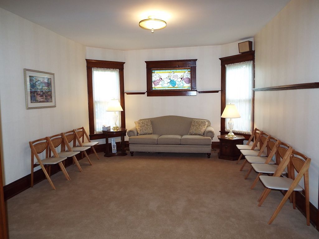 Day & Genda Funeral Home Mulberry Chapel in Mulberry, IN interior and exterior photos