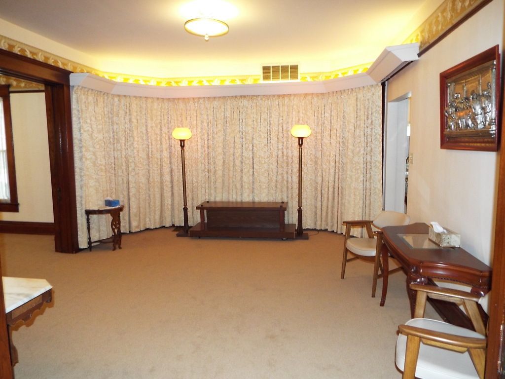 Day & Genda Funeral Home Mulberry Chapel in Mulberry, IN interior and exterior photos