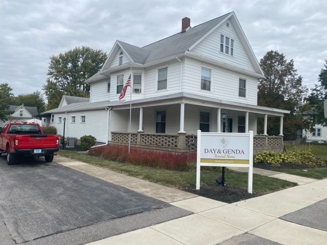 Day & Genda Funeral Home Mulberry Chapel in Mulberry, IN interior and exterior photos