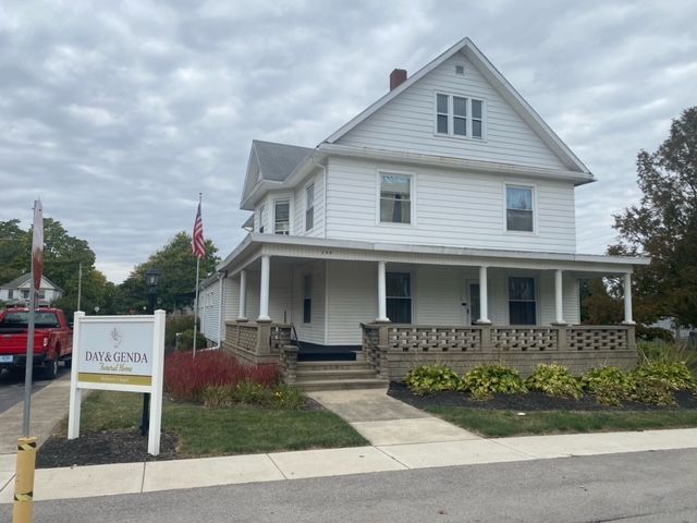 Day & Genda Funeral Home Mulberry Chapel in Mulberry, IN interior and exterior photos