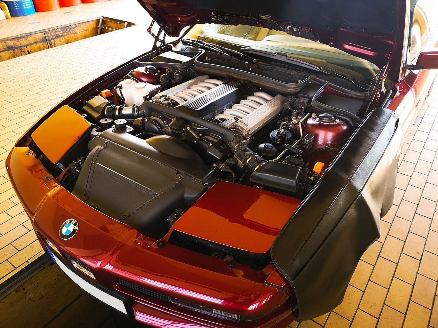 nuplautas bmw variklis