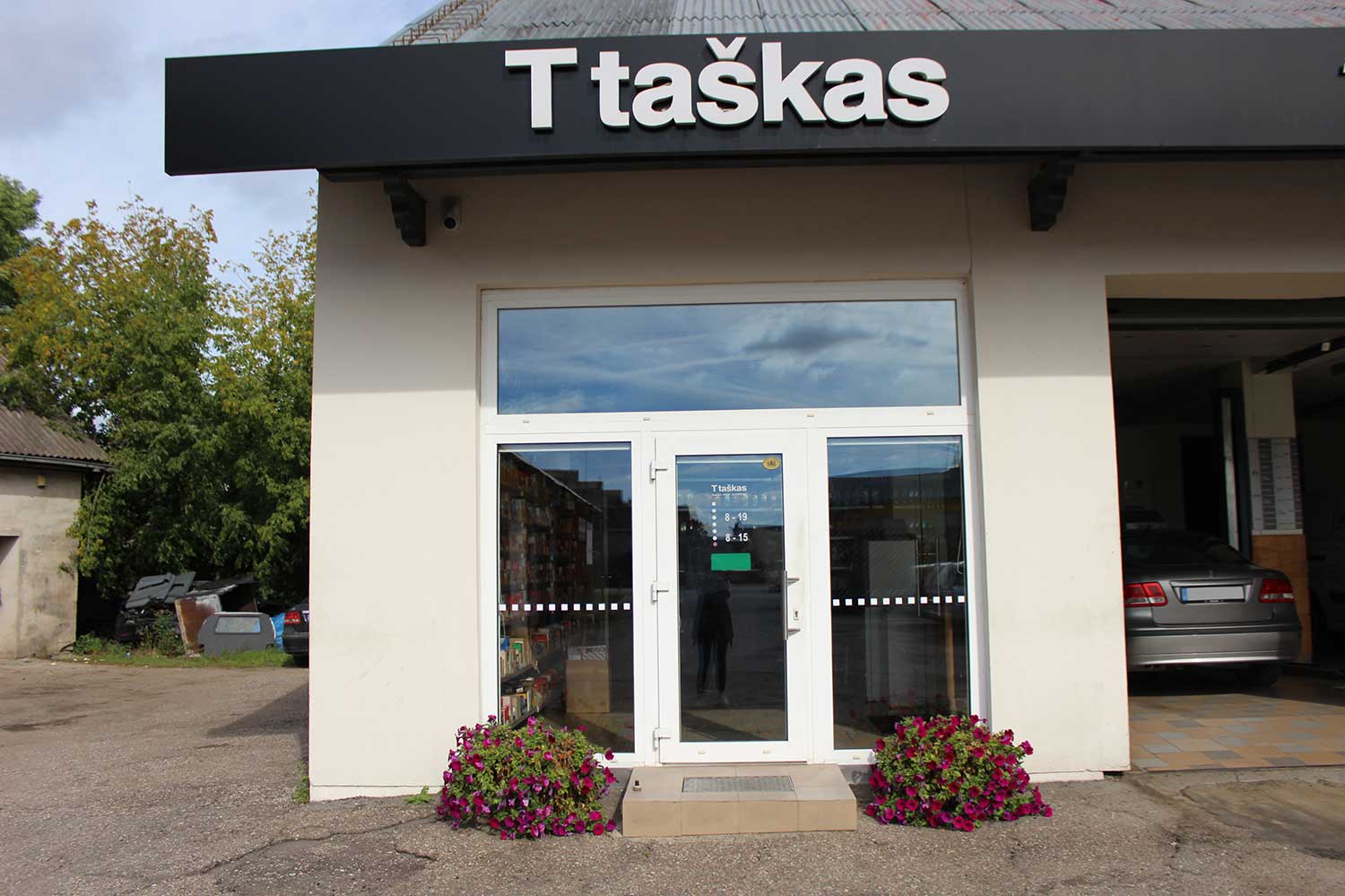 T taškas - parduotuvė autoservisas, ukmergė