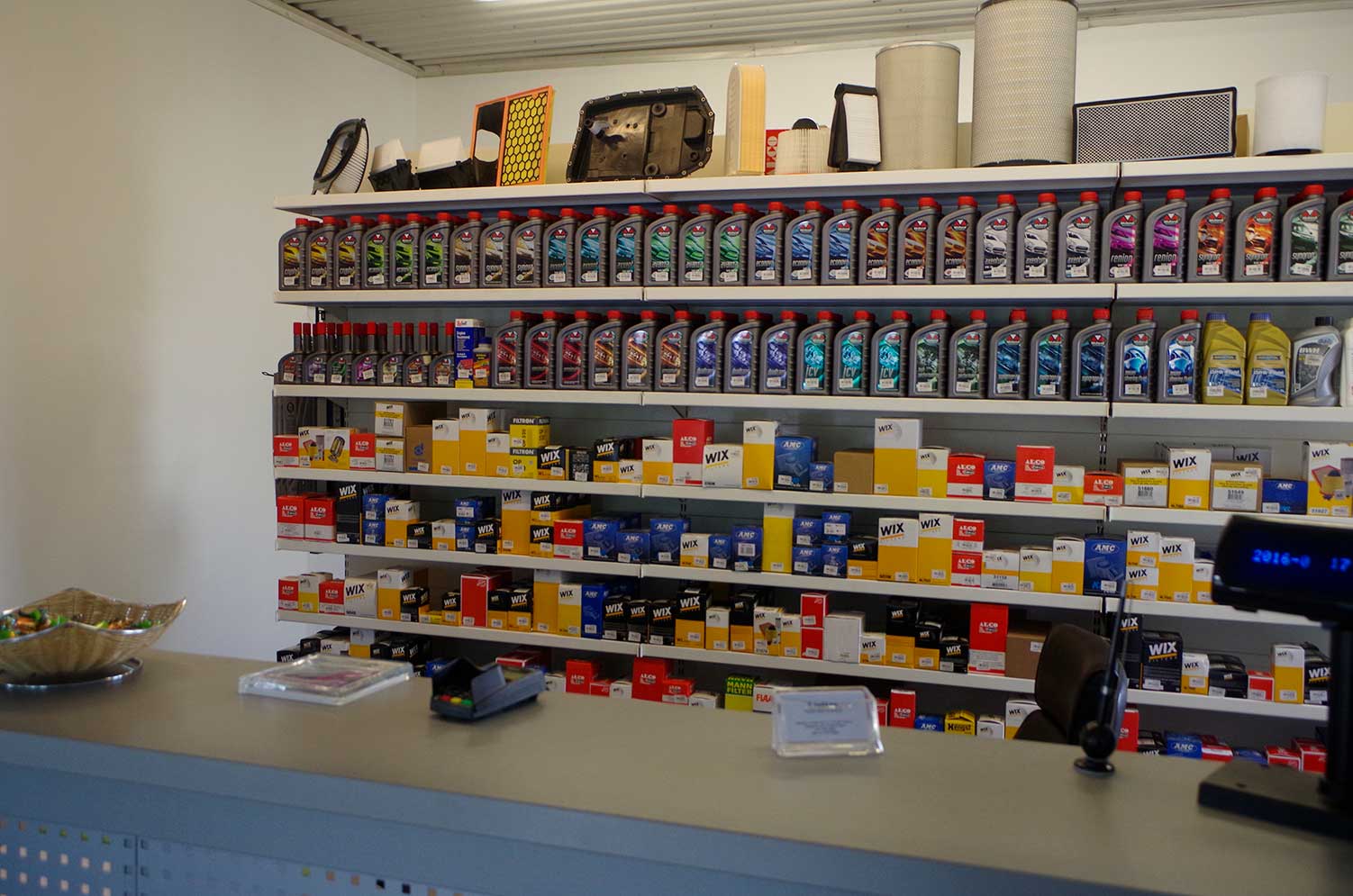 T taškas - parduotuvė autoservisas, Utena