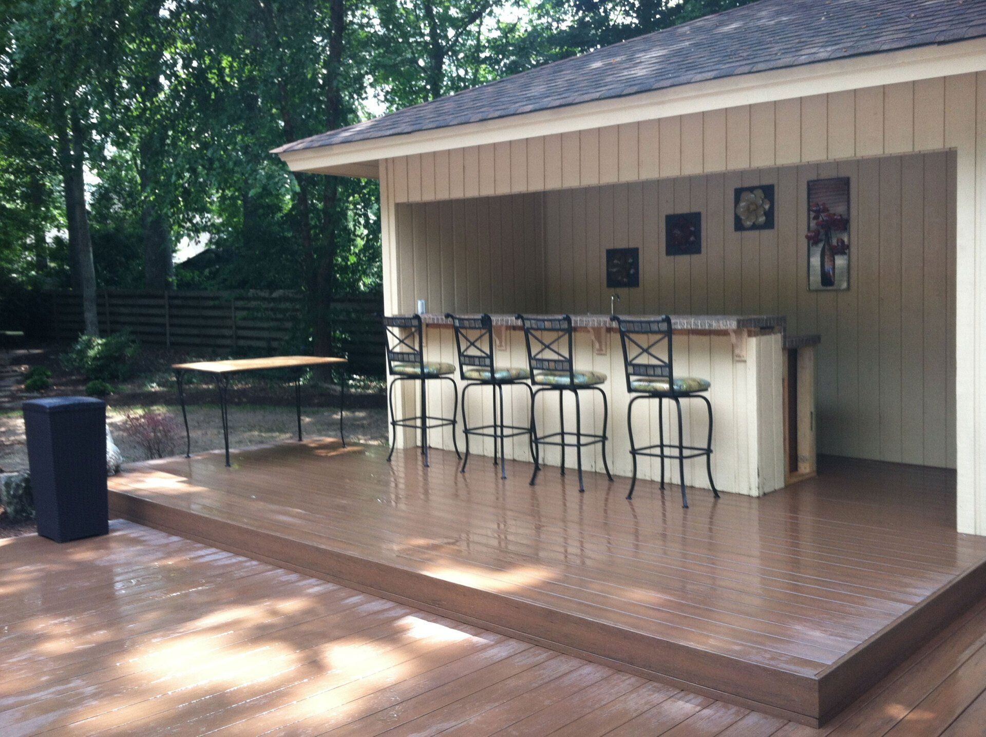 Hutchens Bar Front — Chesapeake, VA — Brooks Landscaping, Inc.