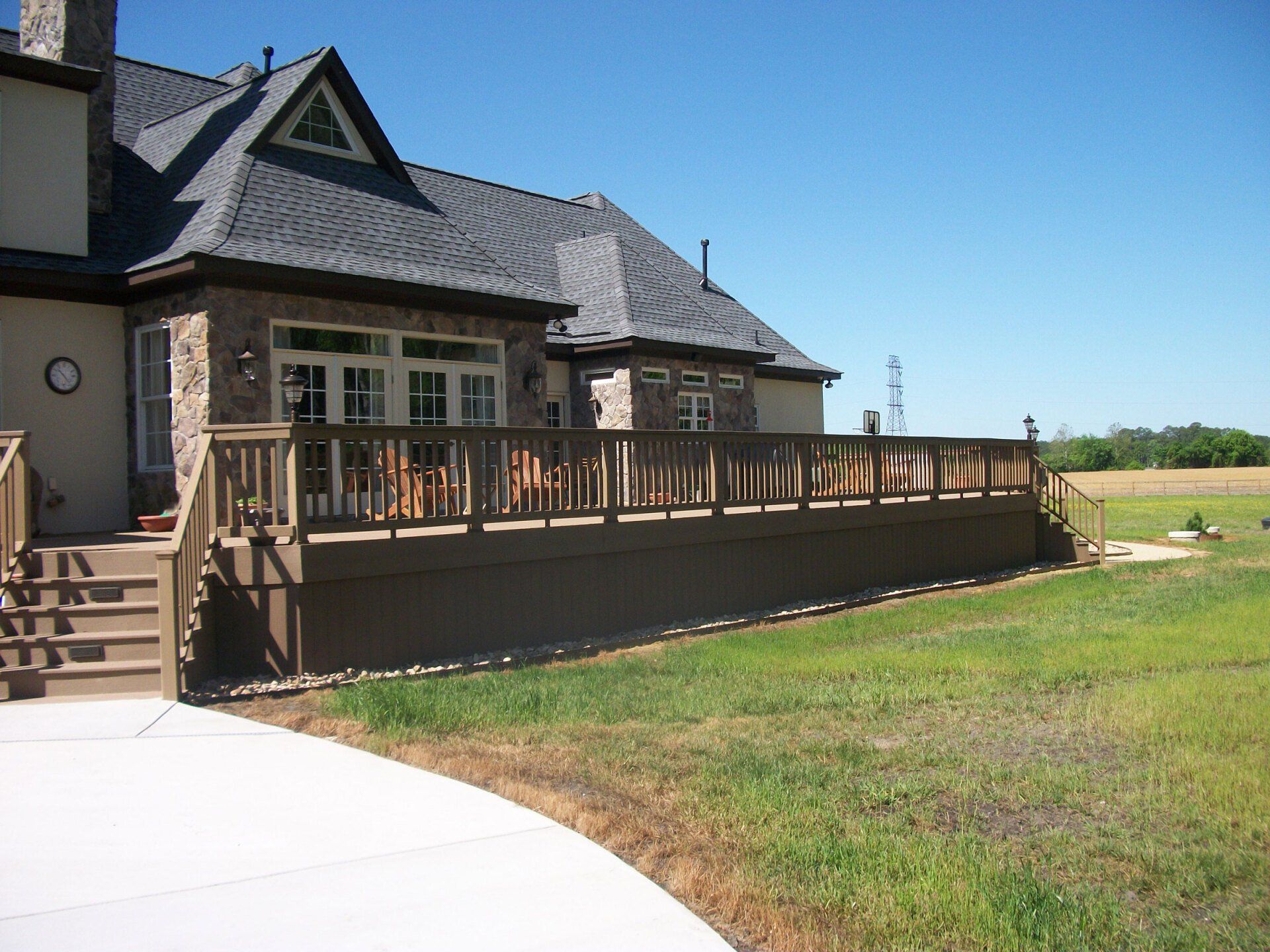 Seller Backporch — Chesapeake, VA — Brooks Landscaping, Inc.