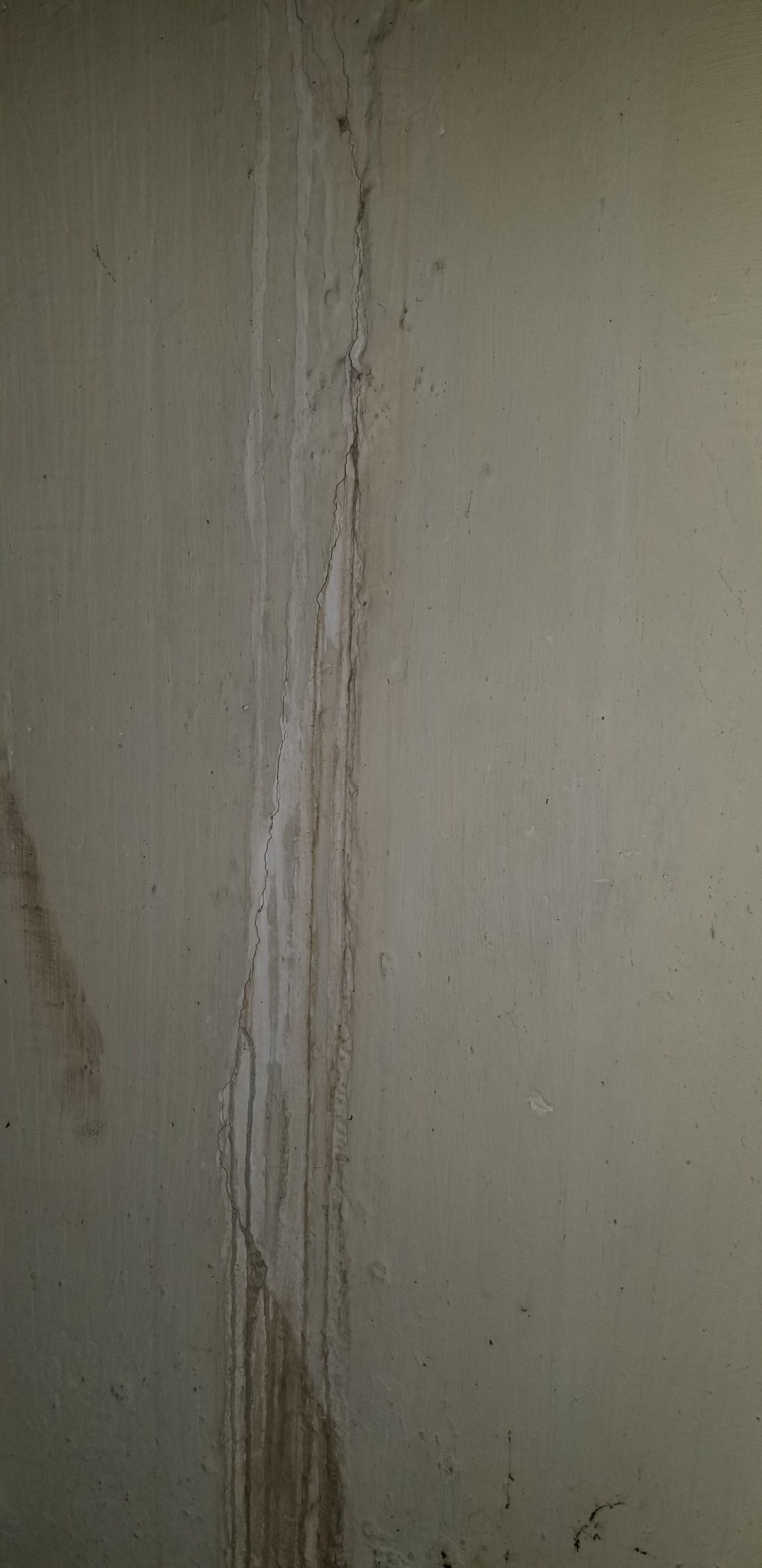 foundation crack