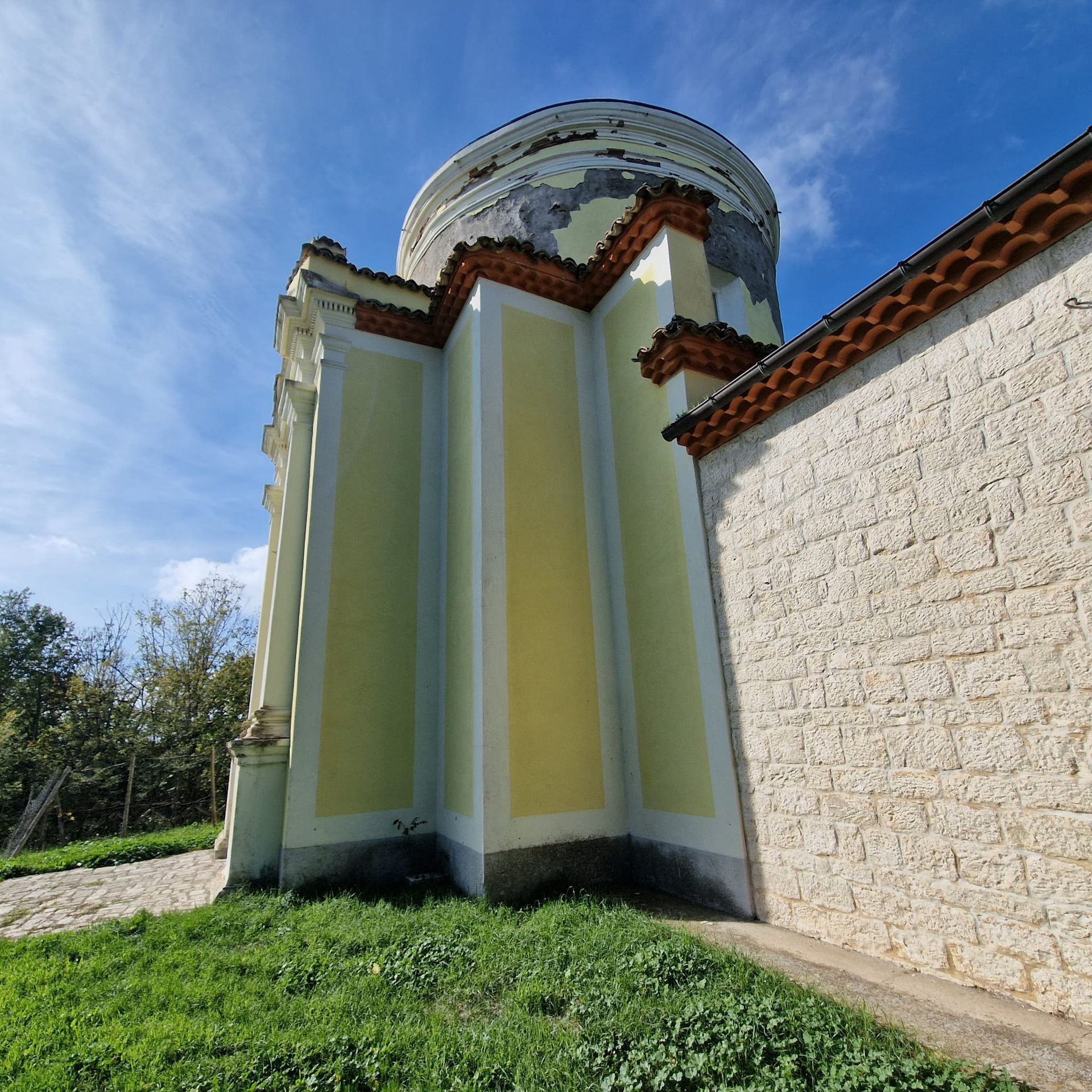 lavori chiesetta della madonna della neve del tratturo