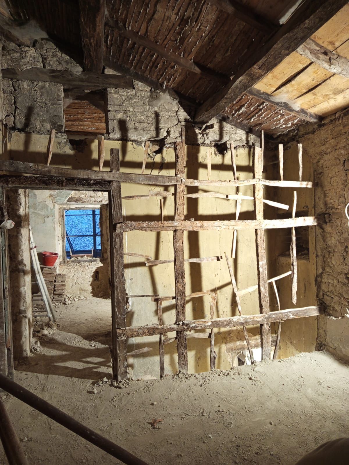 lavori chiesetta della madonna della neve del tratturo