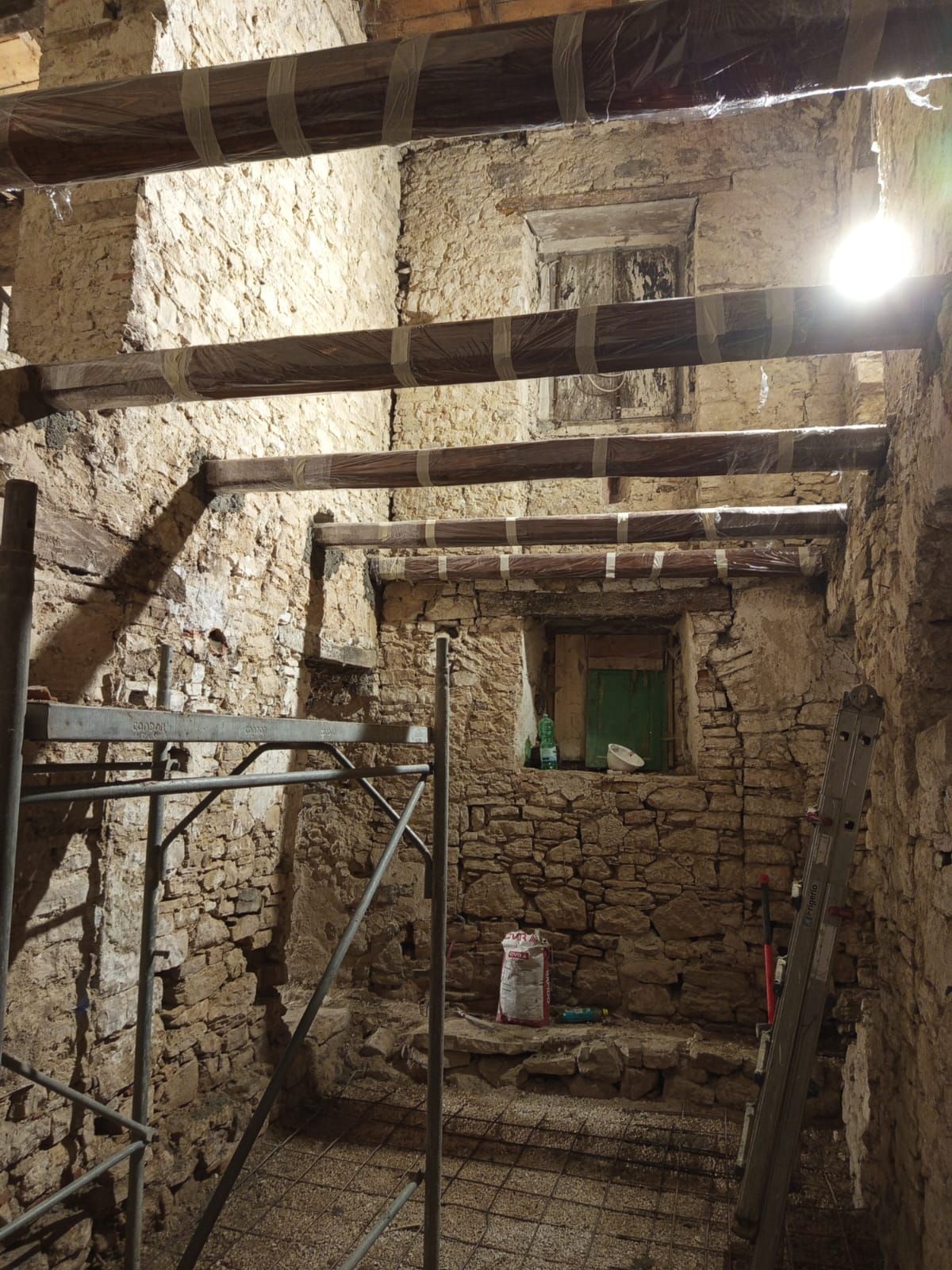 lavori chiesetta della madonna della neve del tratturo