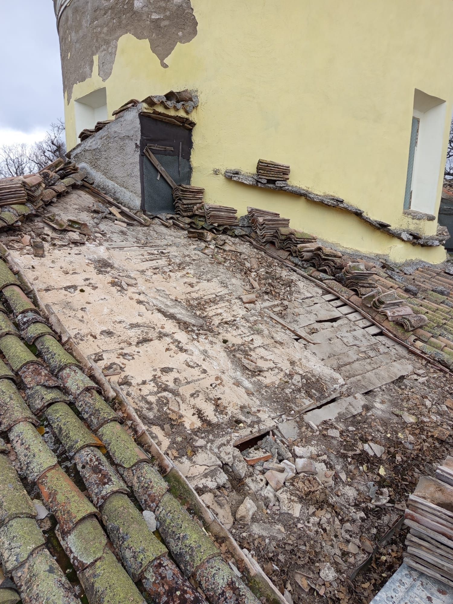 lavori chiesetta della madonna della neve del tratturo
