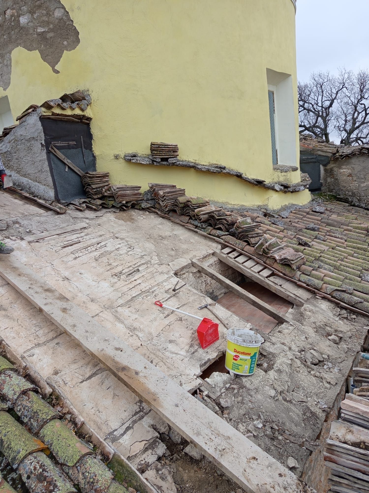 lavori chiesetta della madonna della neve del tratturo