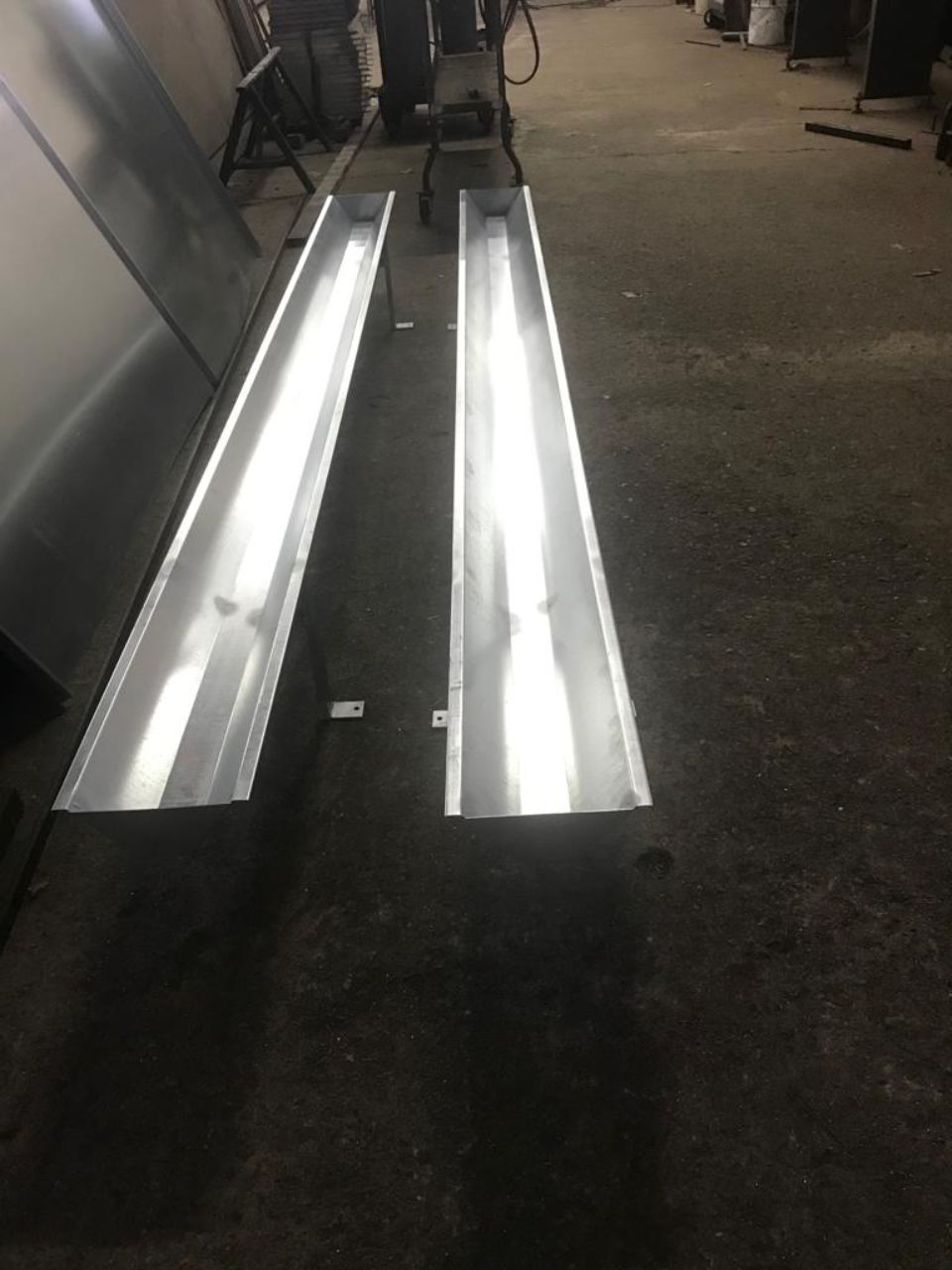 mangiatoie in ferro per ovini