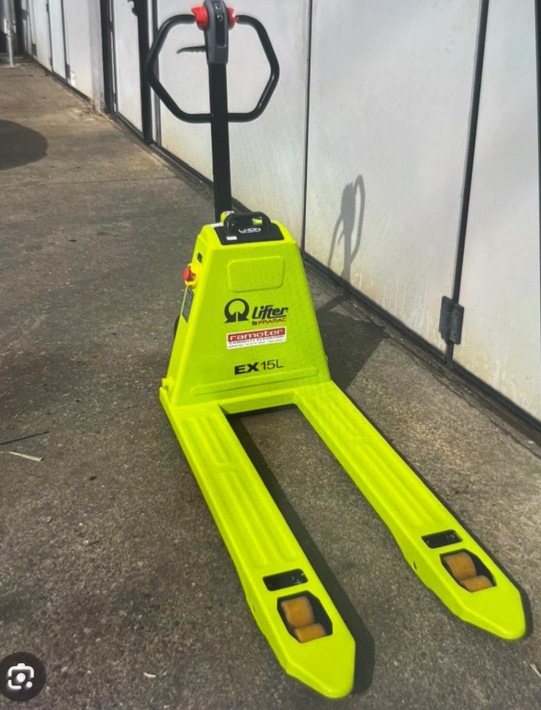 Scaffalature per farmacie a Napoli e in Campania