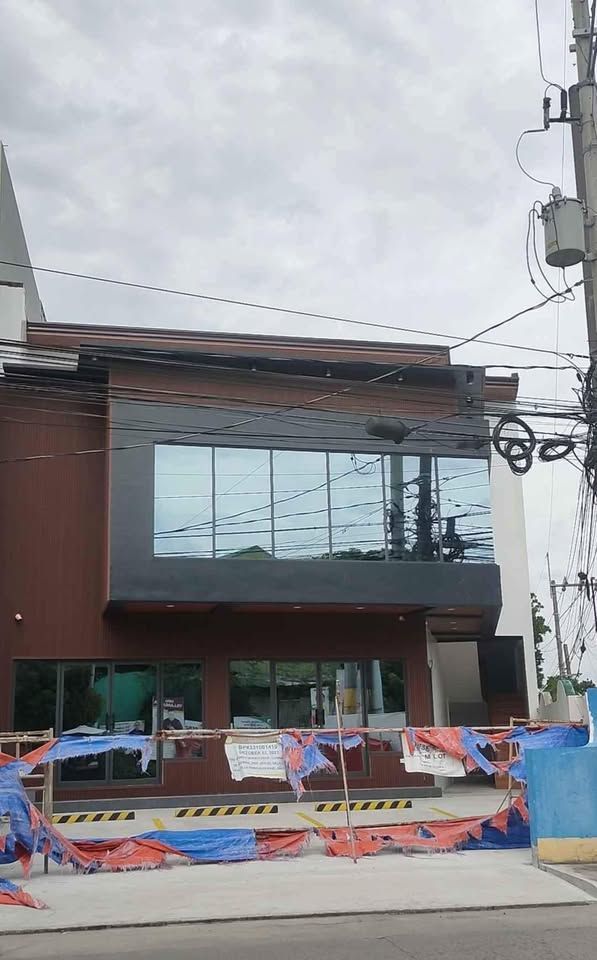 Brown-Black Commercial Building Sta. Rosa Laguna