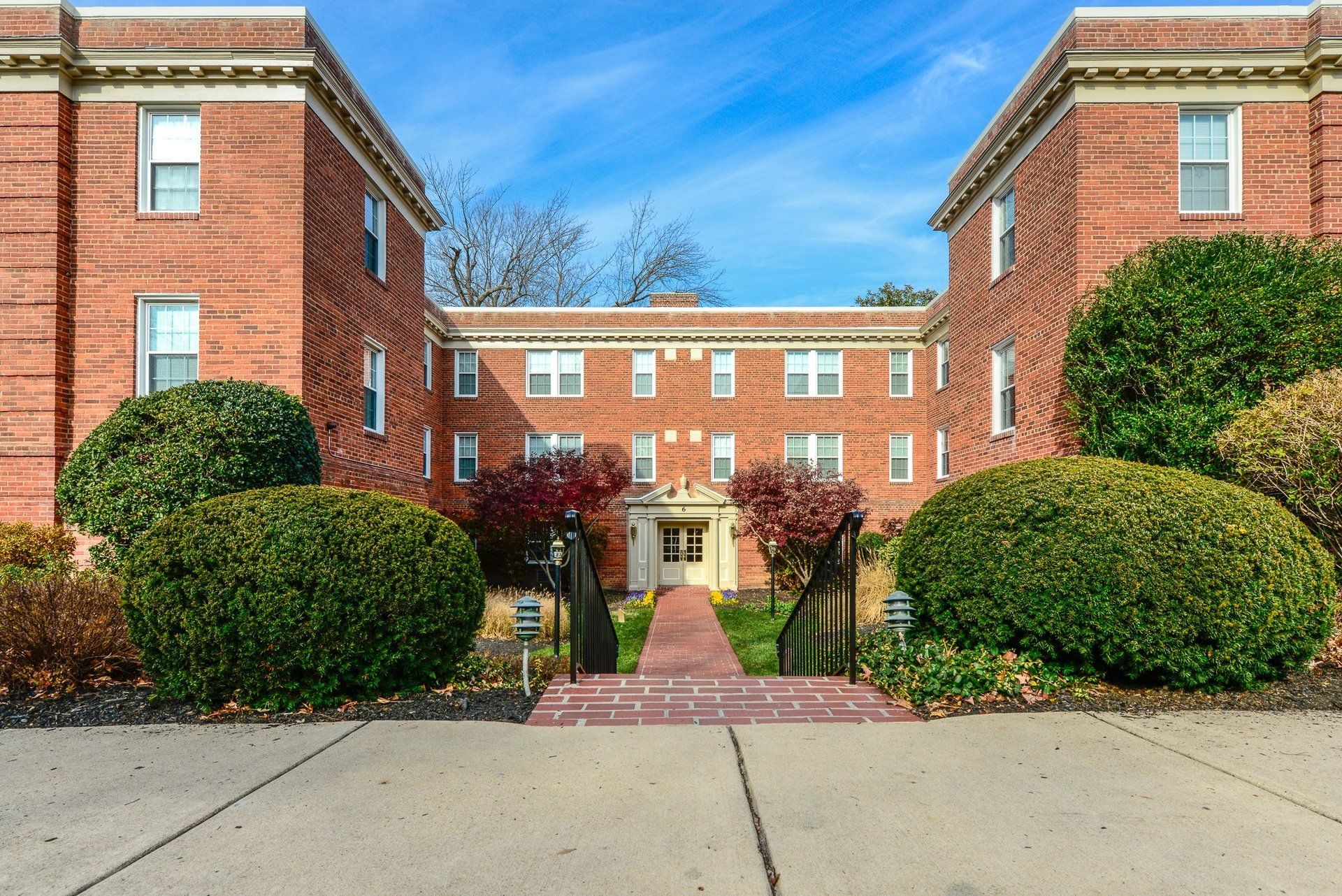 Historic garden style apartments in Alexandria, VA, red brick