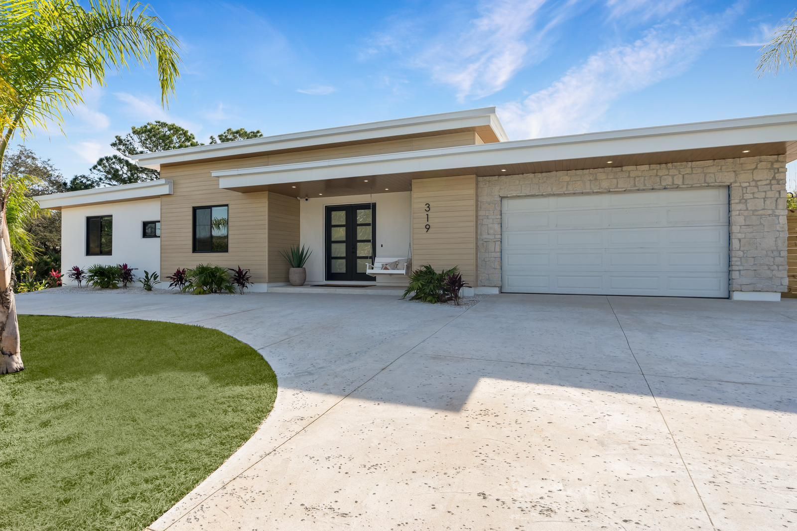 Before Image of a Garage Door Replacement in St Augustine FL