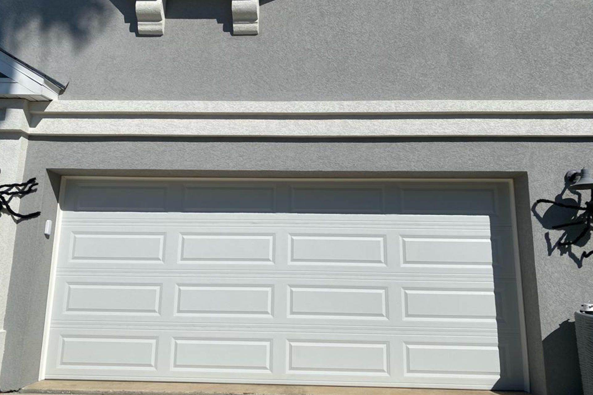Expert Garage Door Material Guide Steel, Fiberglass or Aluminum?