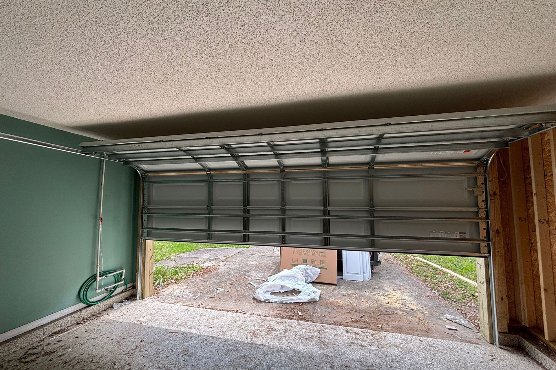 Garage door slamming shut