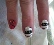 Mummy Nail Design