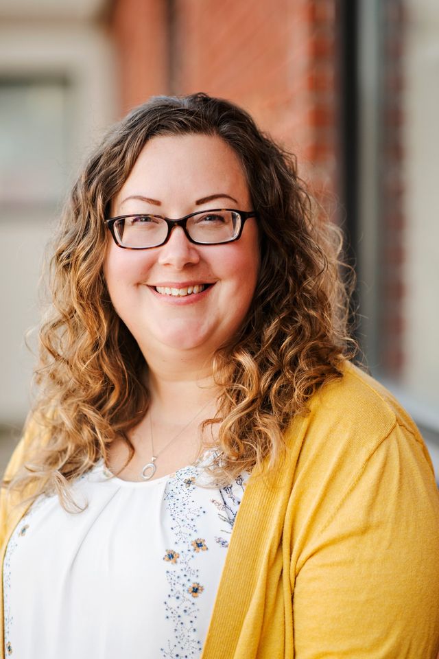 Becky Horton's Instagram, Twitter & Facebook on IDCrawl