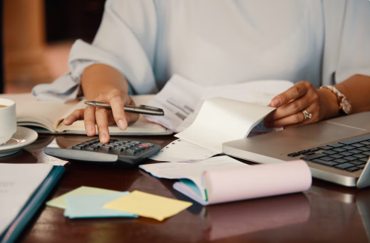 Advogado empresarial para renegociação de dívidas da empresa
