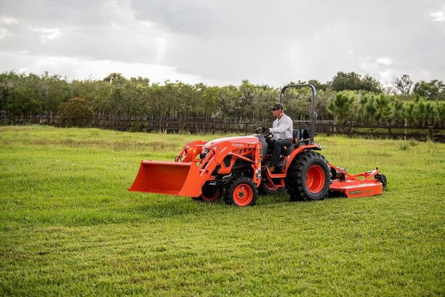 Kubota 耕運機 オレンジ LX2610 Tractors | Humphreys' Outdoor Power