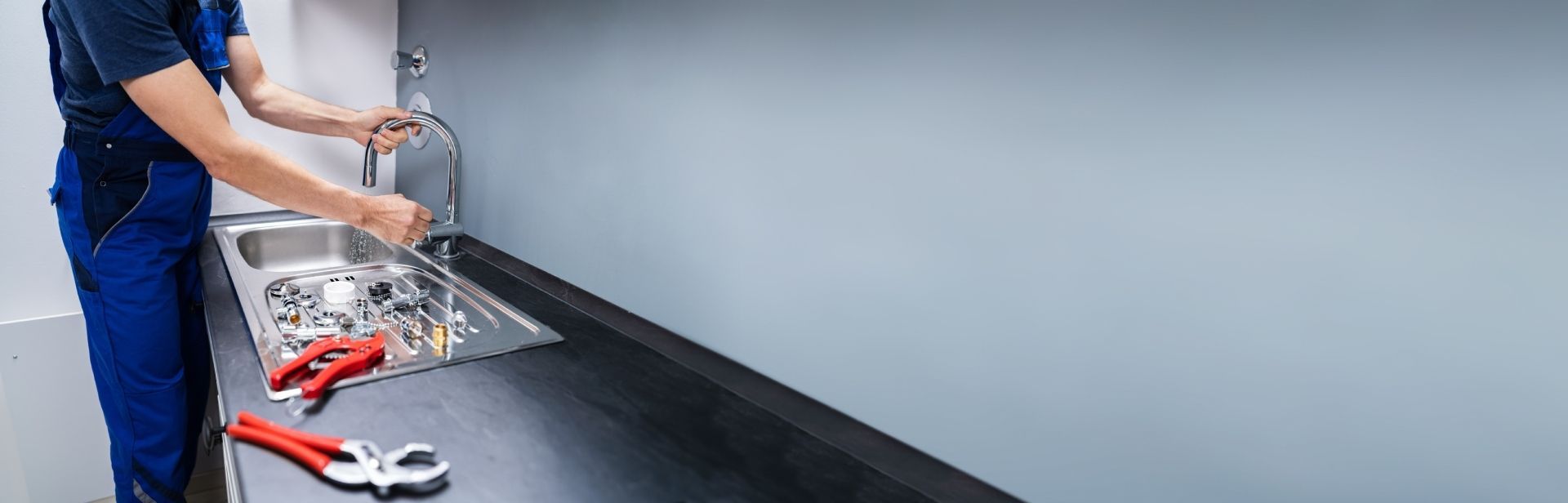 plumber fitting - image