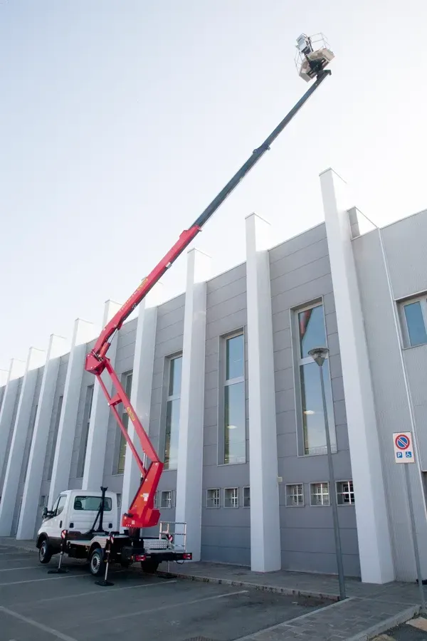 P 220 AXE-E SMART PLUS