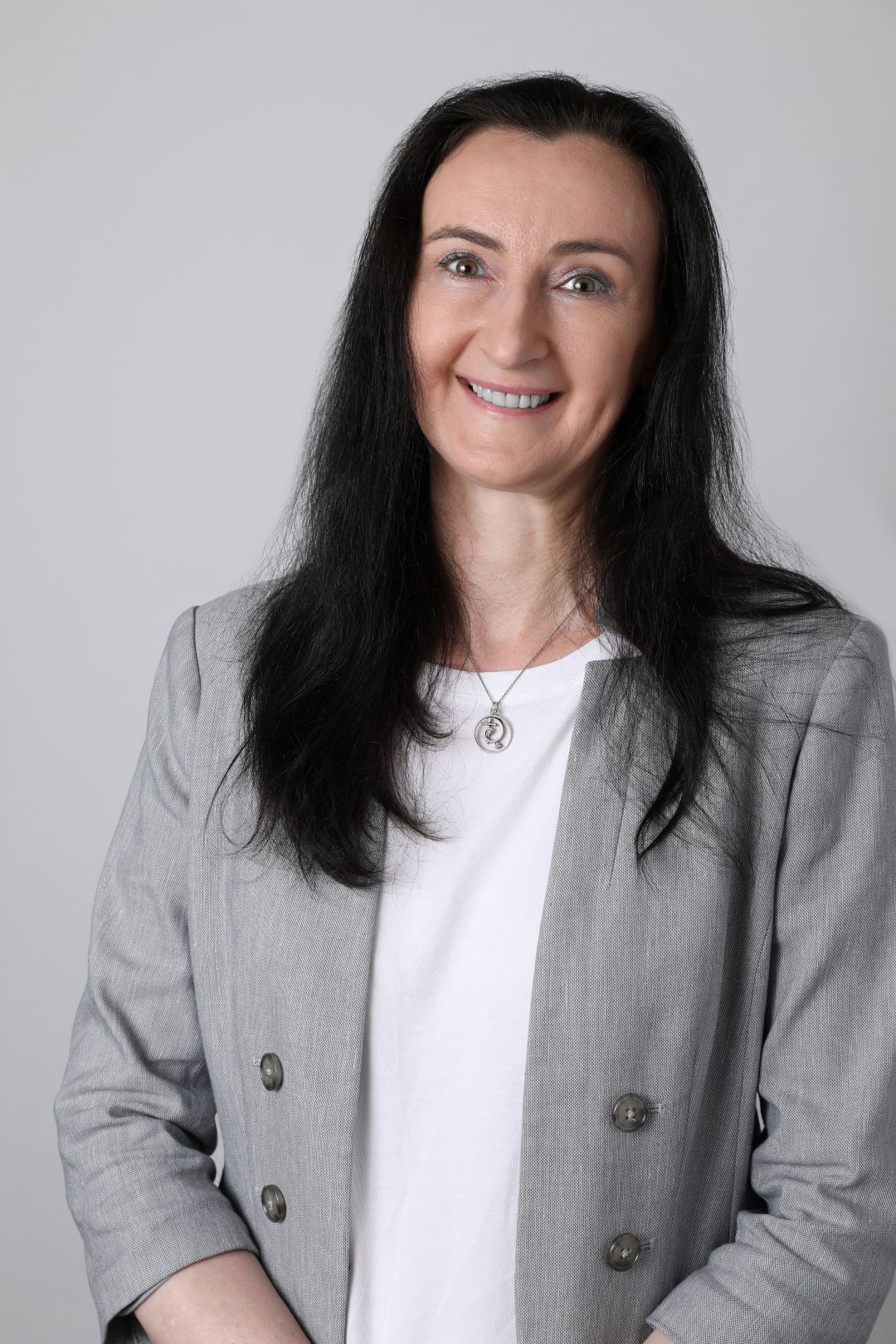 Danuta Panek, Accountant