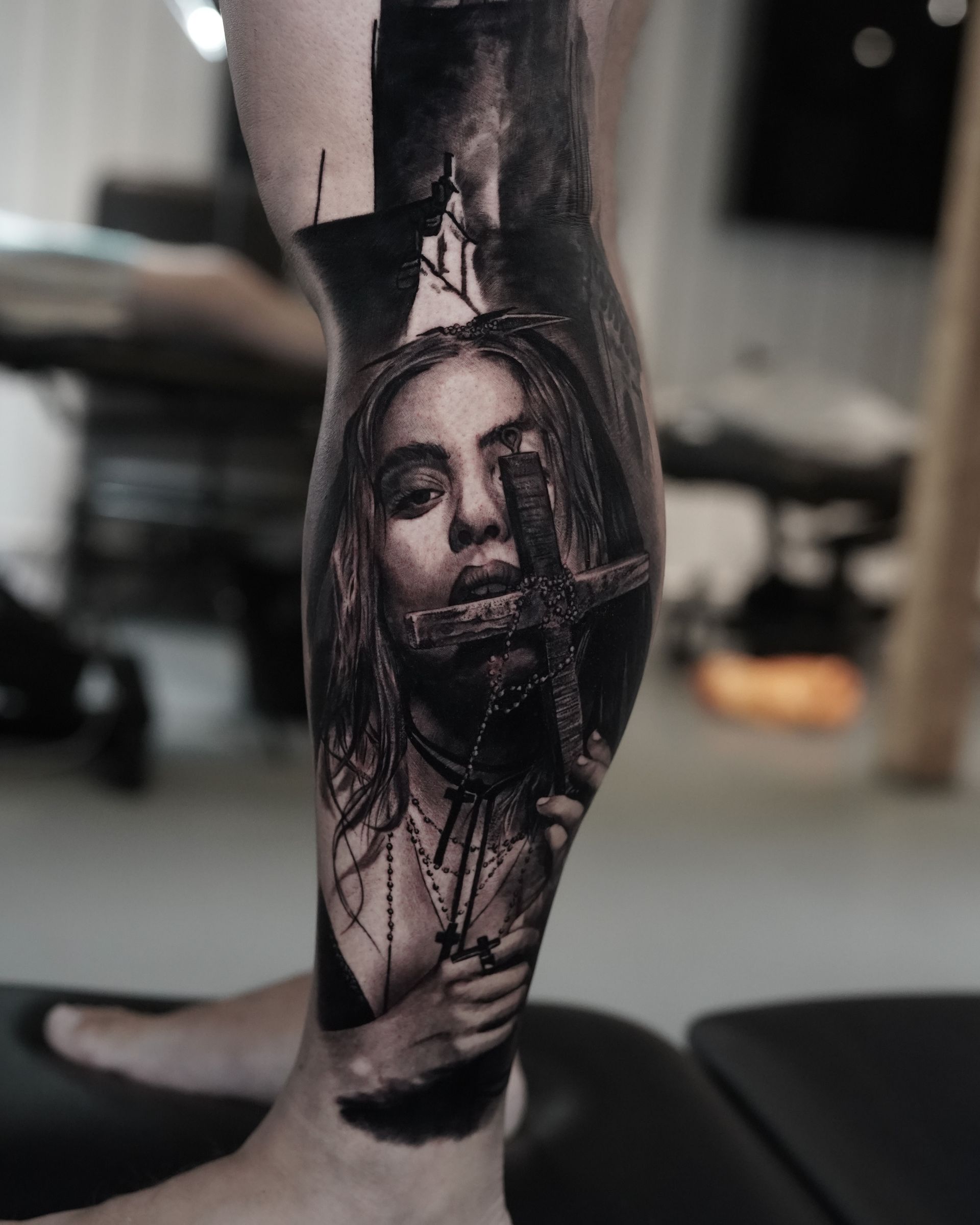 highly recommended black & grey realism camden