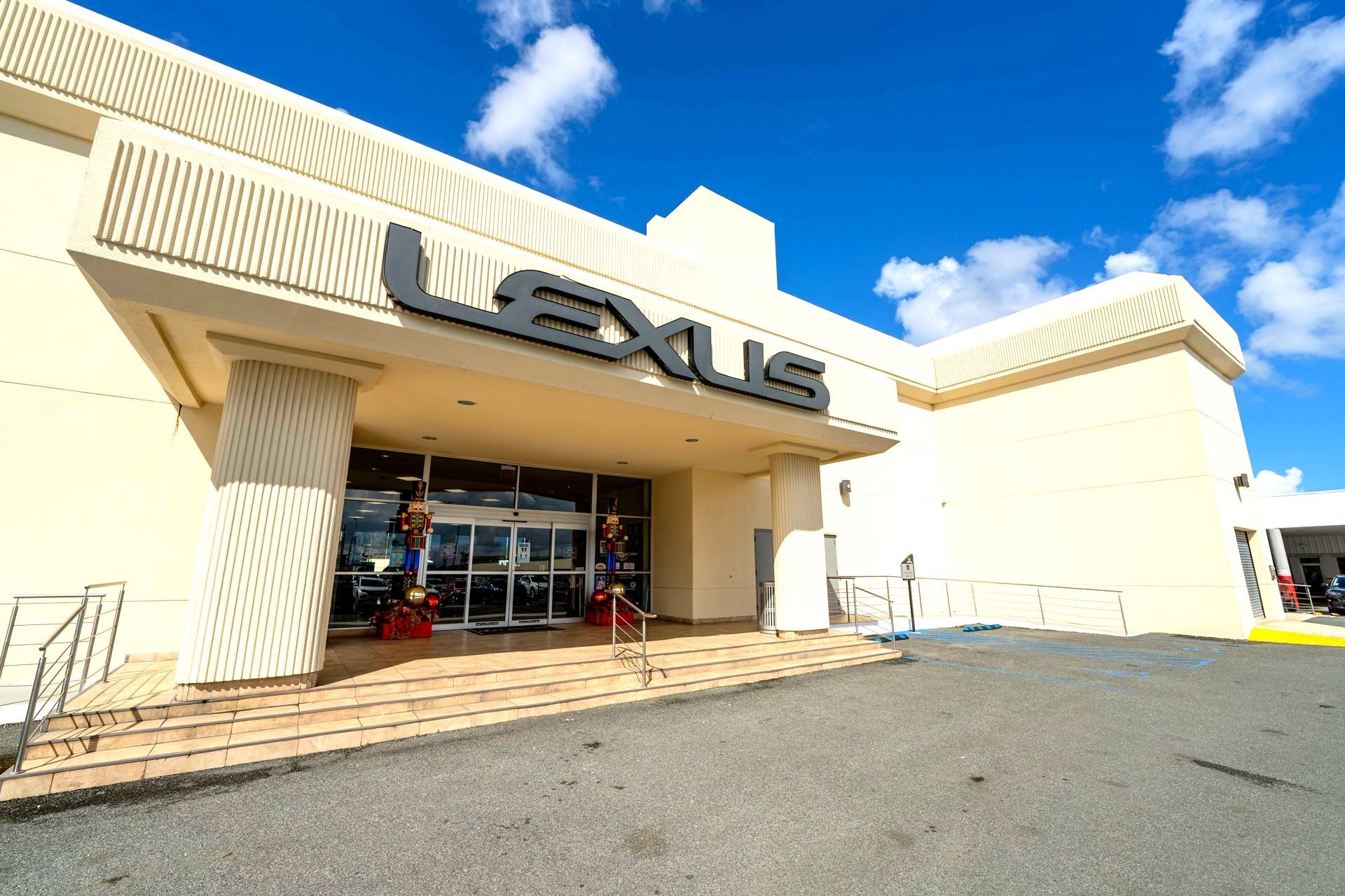 Mazda Flagship car dealership built by DEV Builders Group in Puerto Rico