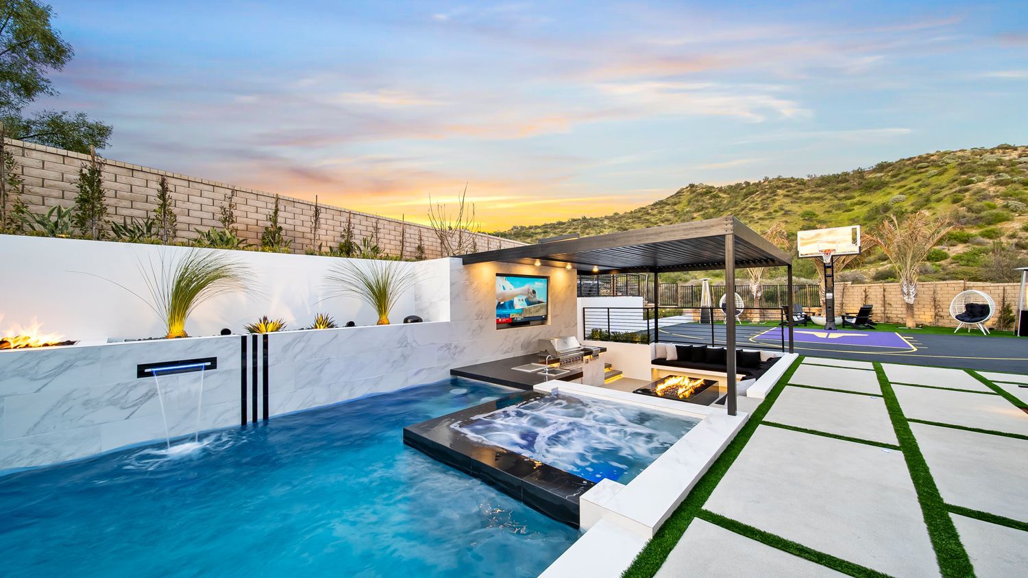 Luxury swimming pool contractor project in Los Angeles, CA.