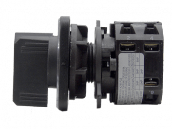 CONMUTADOR PRINCIPAL On-Off 22.5mm, 3 polos, 25A, 690VCA SKU: 0531022326 MCA: PCE M MERZ